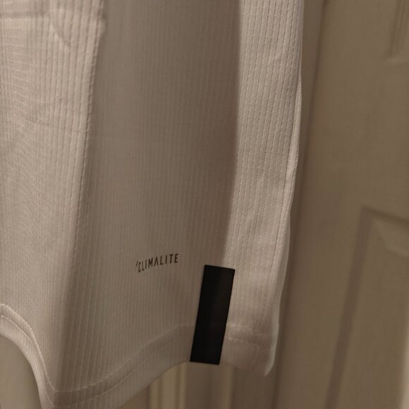 Adidas Real Madrid 2019/2020 Home Jersey White/Gold Men's Sizes M and L Soccer - Picture 8 of 14